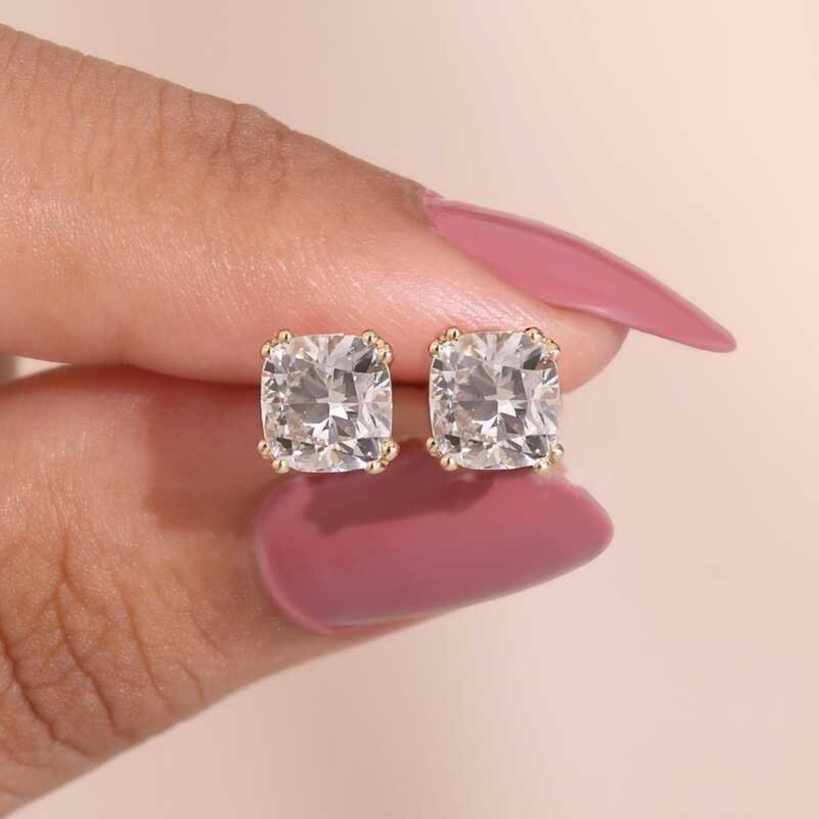 2.20Ct Cushion Cut IGI Certified Lab Grown Diamond Earring 14k Yellow Gold