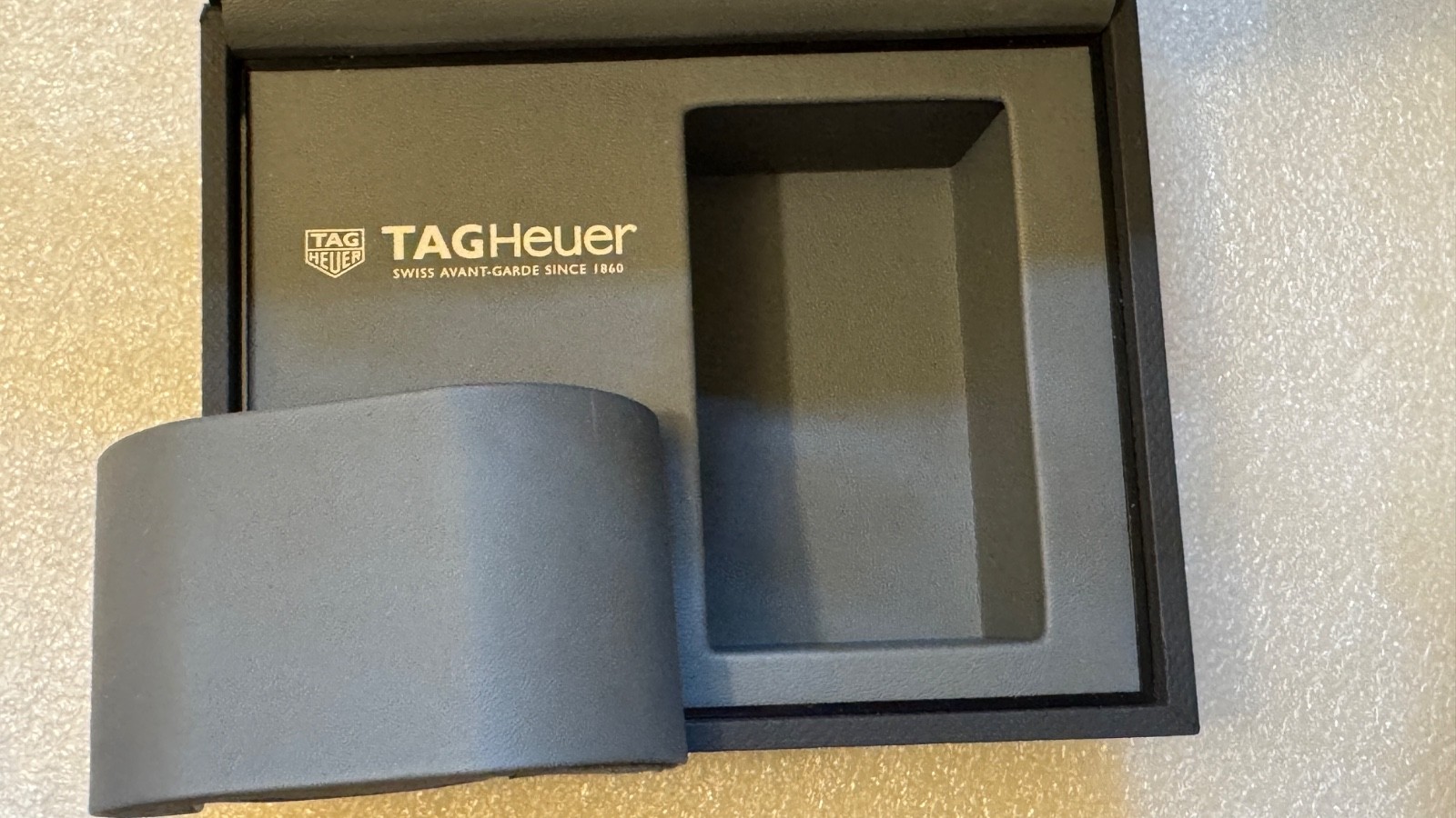 Genuine TAG Heuer Travel Cases Lot + Travel case + User Manual Authentic