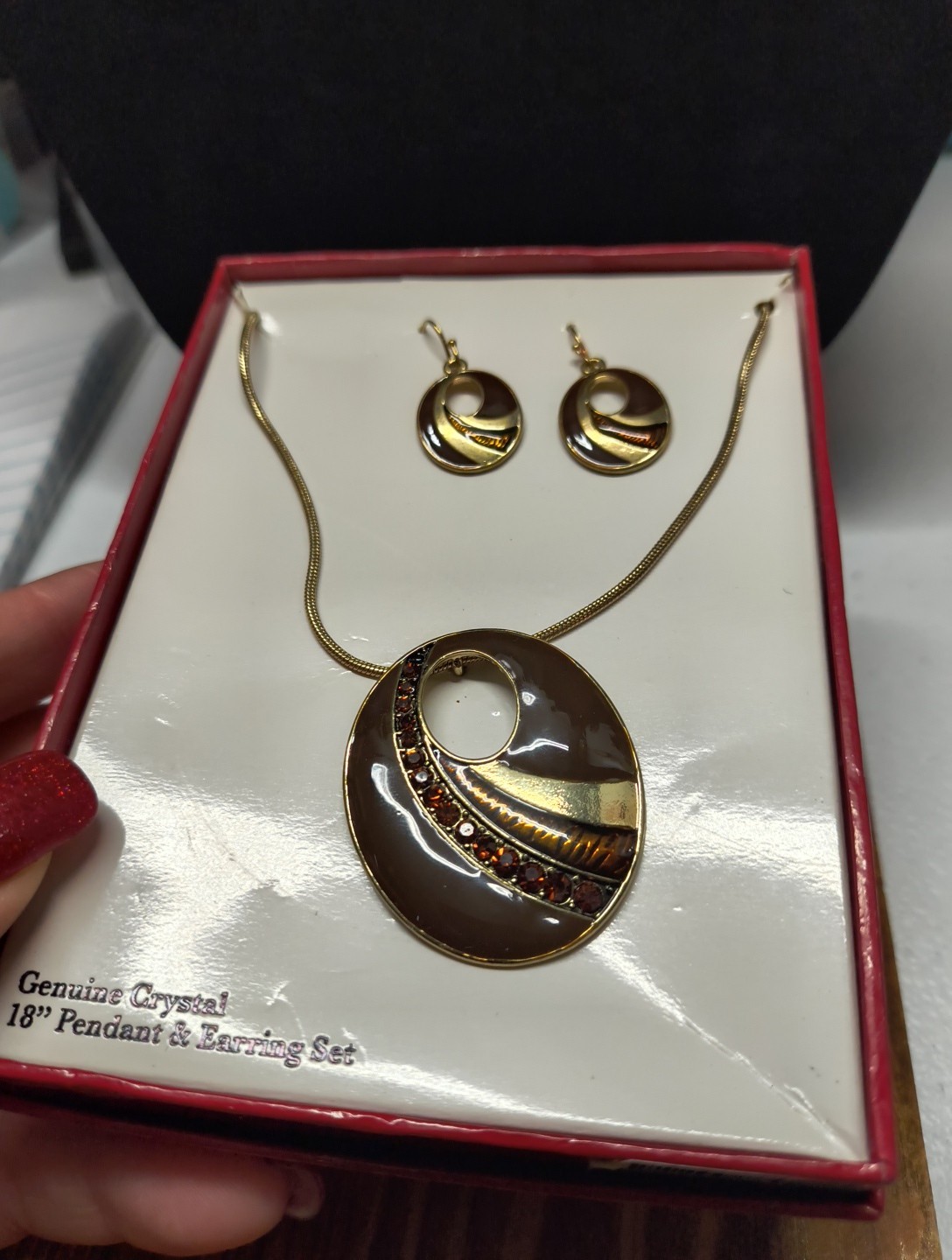 Genuine Crystal Brown Pendant And Earring Set 18 Inch Goldtone #34