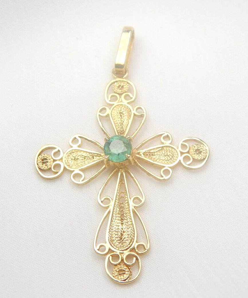 Colombian Round Emerald Pendant 0.40 Cts Sterling Silver Gold Plated Filigree