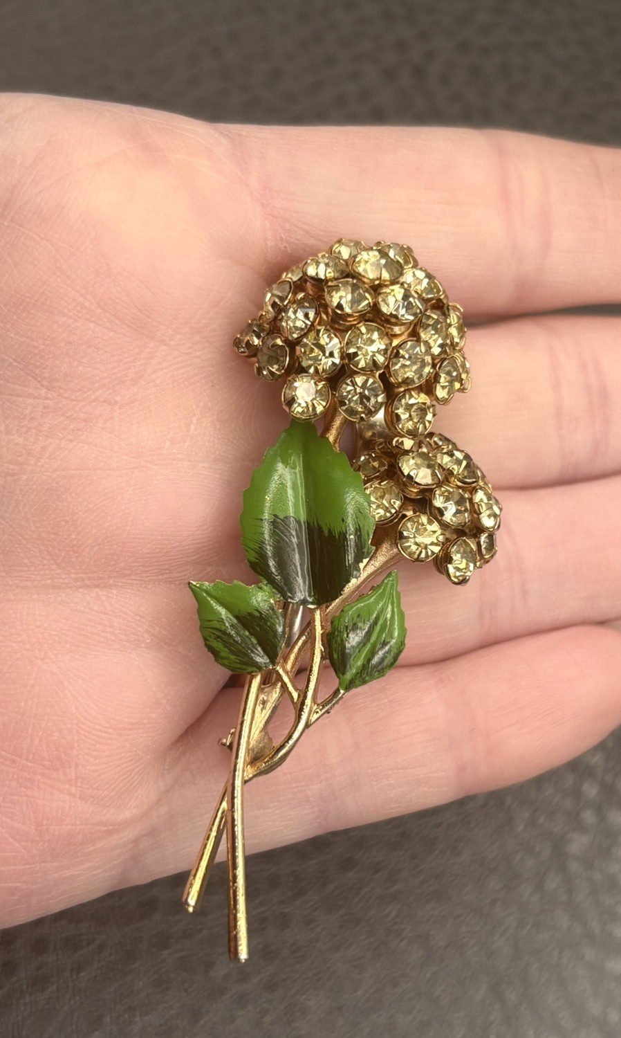 VINTAGE Unsigned Beauty Estate Jonquil Rhinestone Enamel Flower Pin Brooch