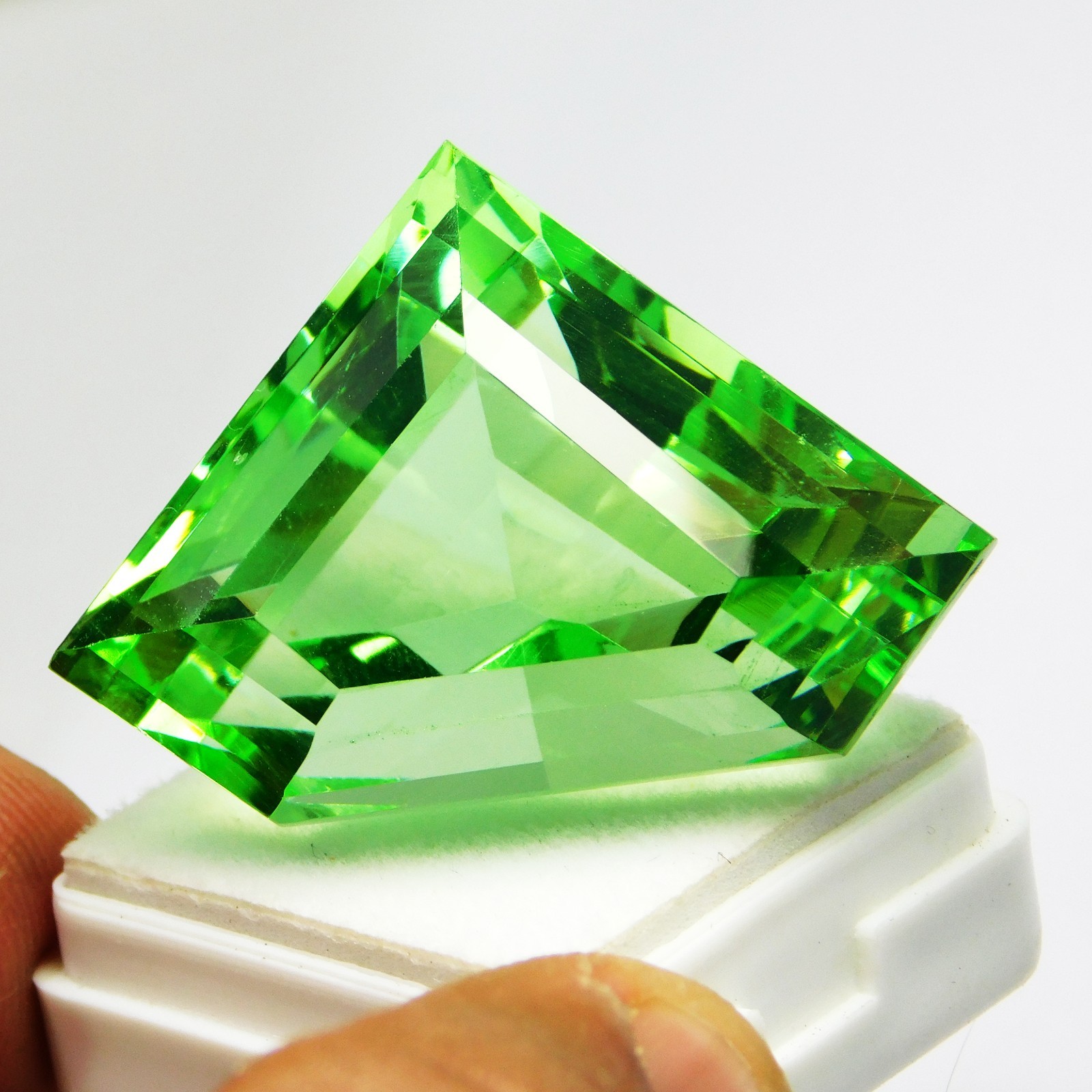 Certified 86.90 Ct Natural Green Tsavorite Garnet Fancy Cut Loose Gemstone
