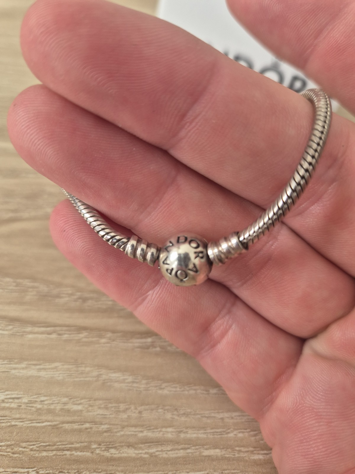 Pandora Moments Heart Clasp Bracelet 20cm Sterling Silver • Boxed
