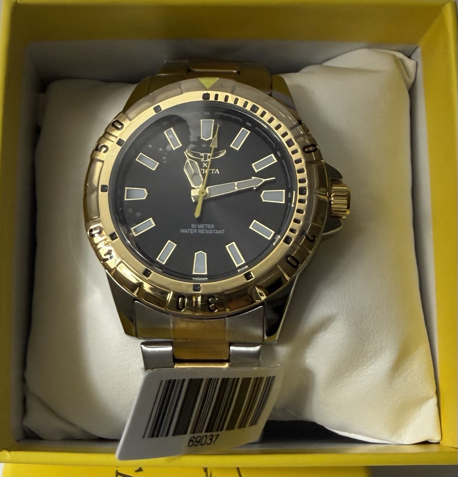 Invicta 69037 Men’s Two-Tone Black Dial Quartz Fashion Watch New Box