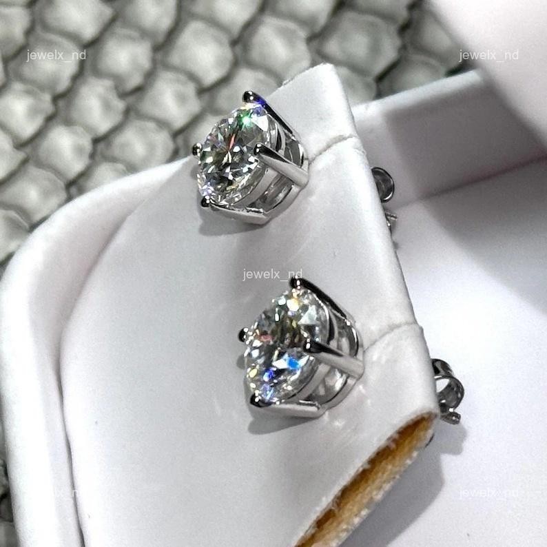 Round Natural Diamond Christmas New Stud Artisan Earrings Jewelry 14K White Gold