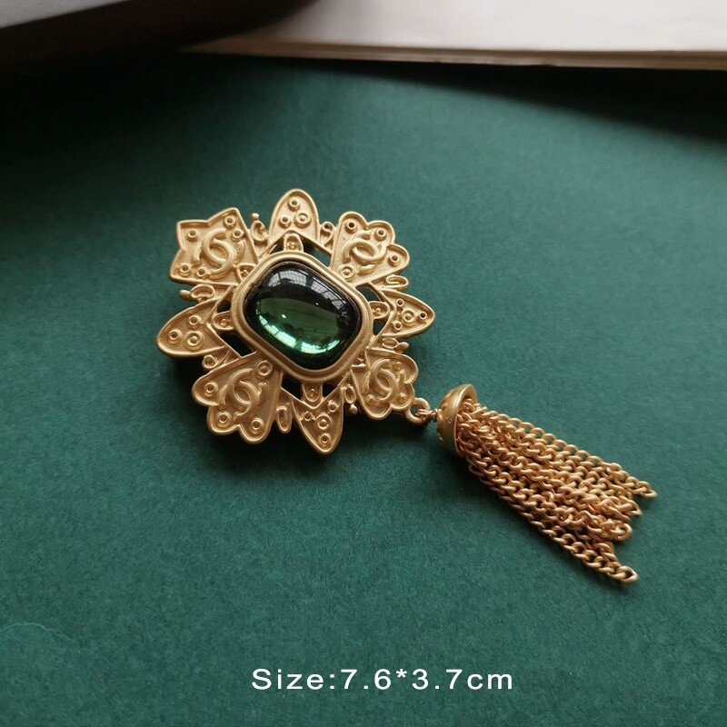 Vintage Enamel Brooch Pin Badge Pearl Color Glaze Corsage Accessories Brooches