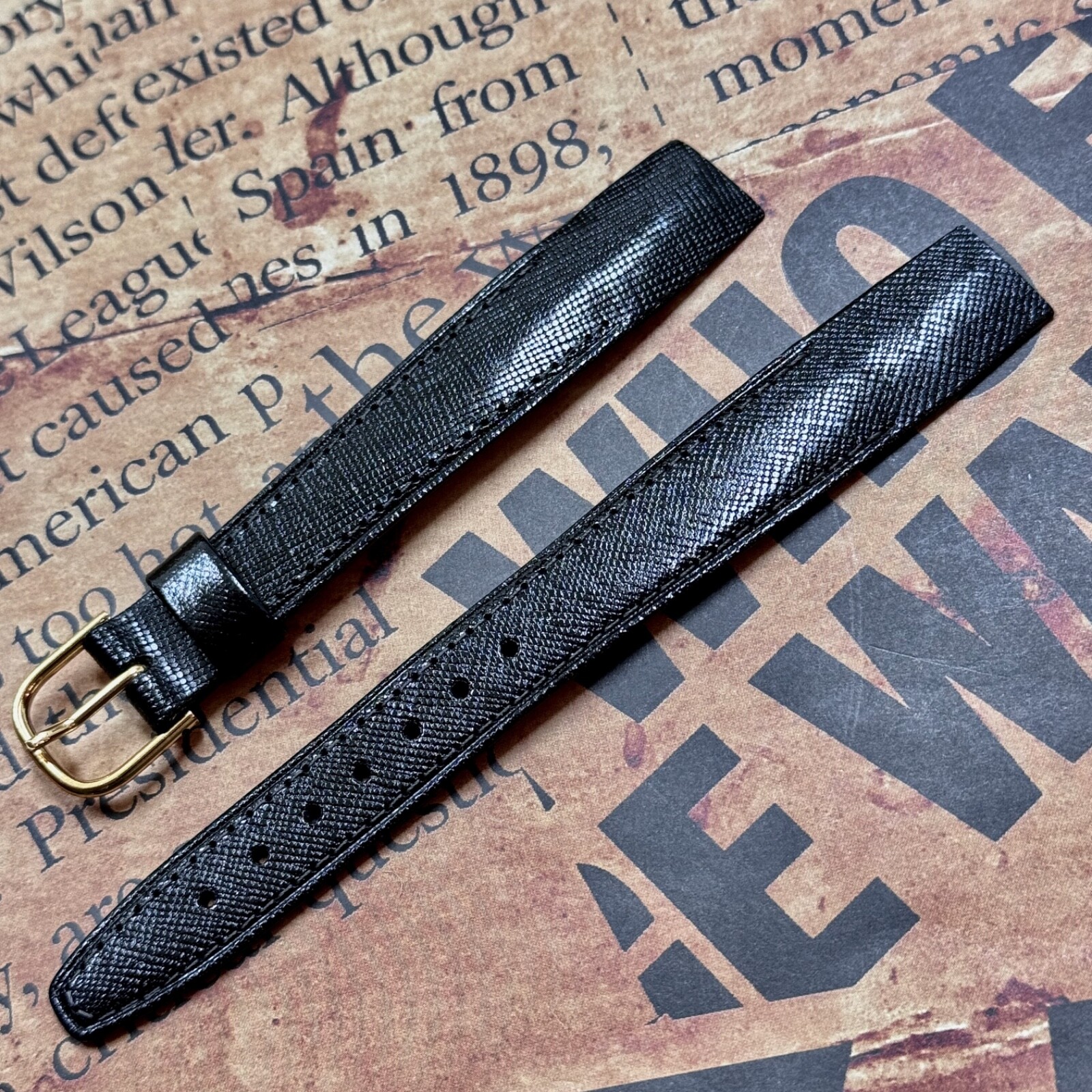 Black textured stitched leather 17mm open-ended vintage watch band rare size NOS