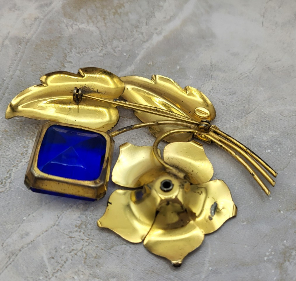 VTG Large Floral Brooch Sterling Silver w/ Gold Tone Finish Blue Glass Stone