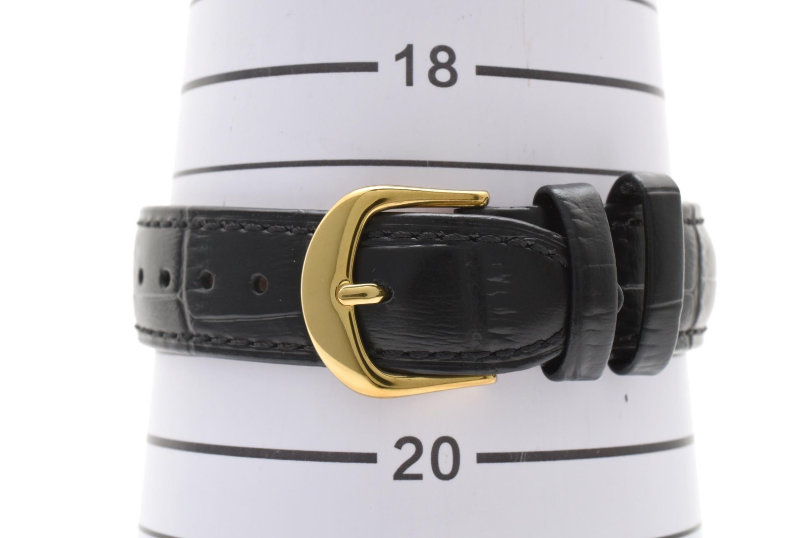 GUCCI 3000M Quartz Men’s Watch Black Dial Gold Roman Bezel Swiss Made