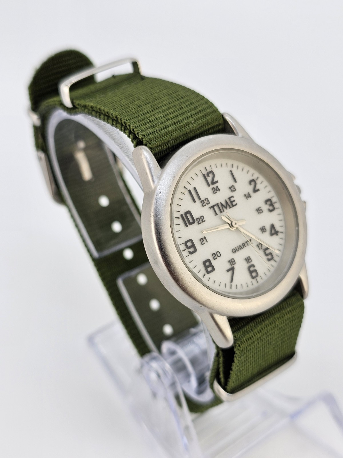 Women’s Field Watch 34MM Gray Dial New Nylon Army Green Band NEW Battery READ