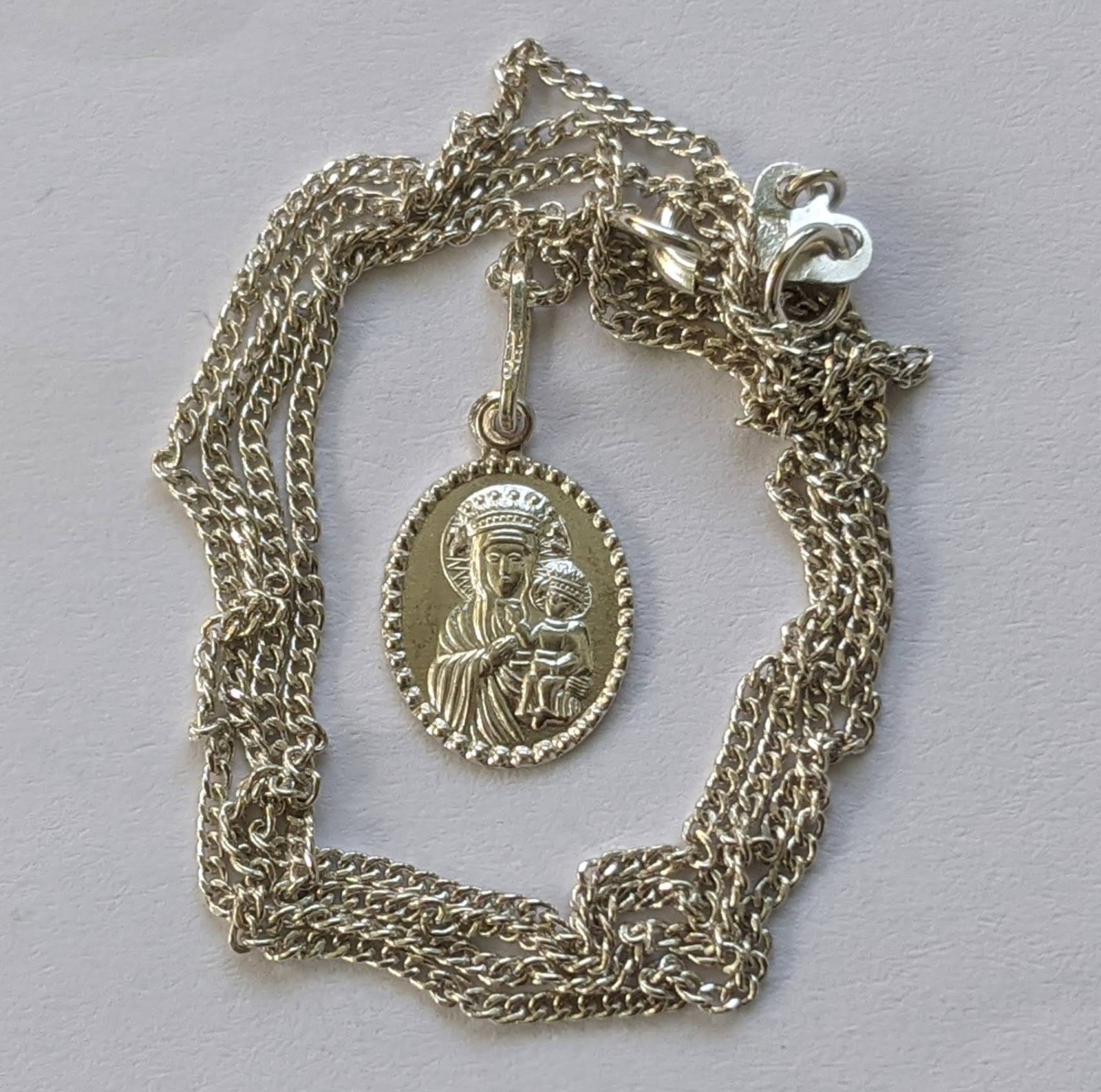 Orthodox icon amulet Virgin Mary Madonna, chain 51 cm. 925 silver. Weight 7.84 g