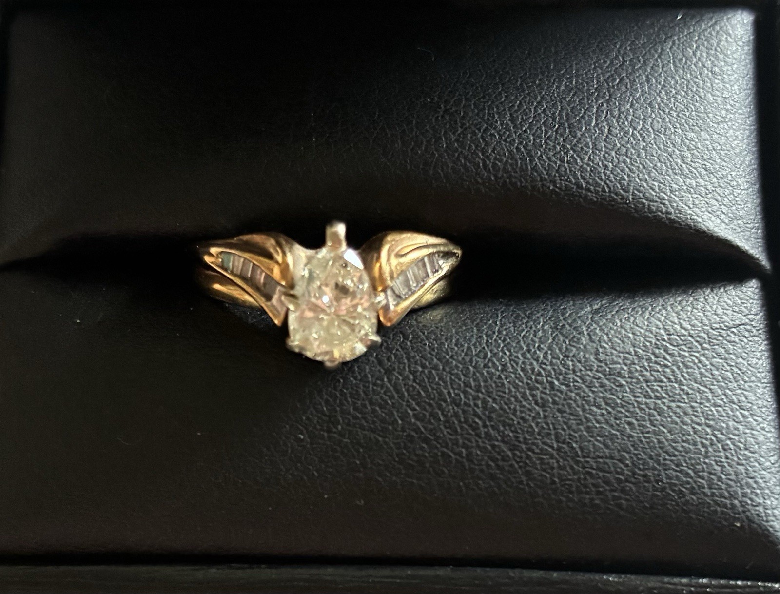 Ladies Engagement And Band 14 K Gold. 3/4 Pear Shape Diamond. Size 7