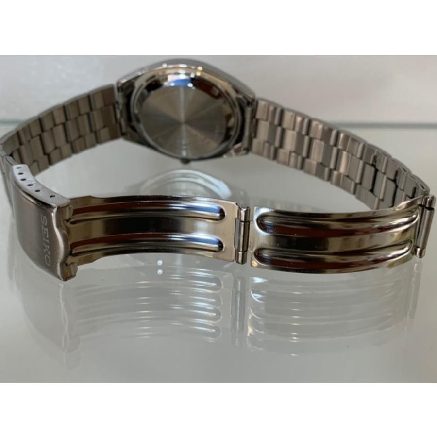 Used (no noticeable scratches or dirt) Seiko 5 AT SS