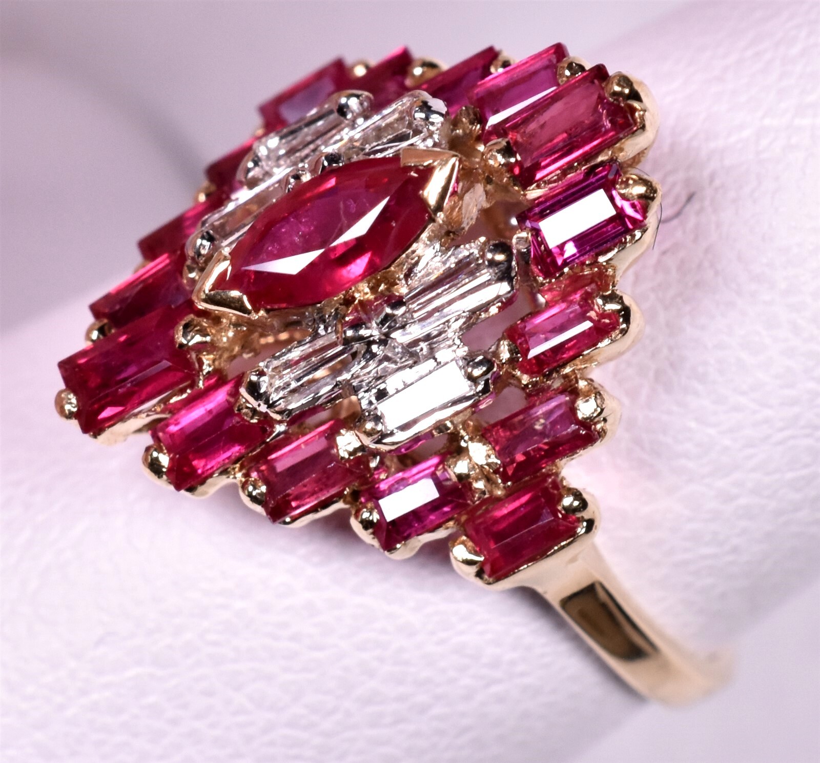 14k Rare Ruby Baguette Ring Diamonds Size 7 Pyramid