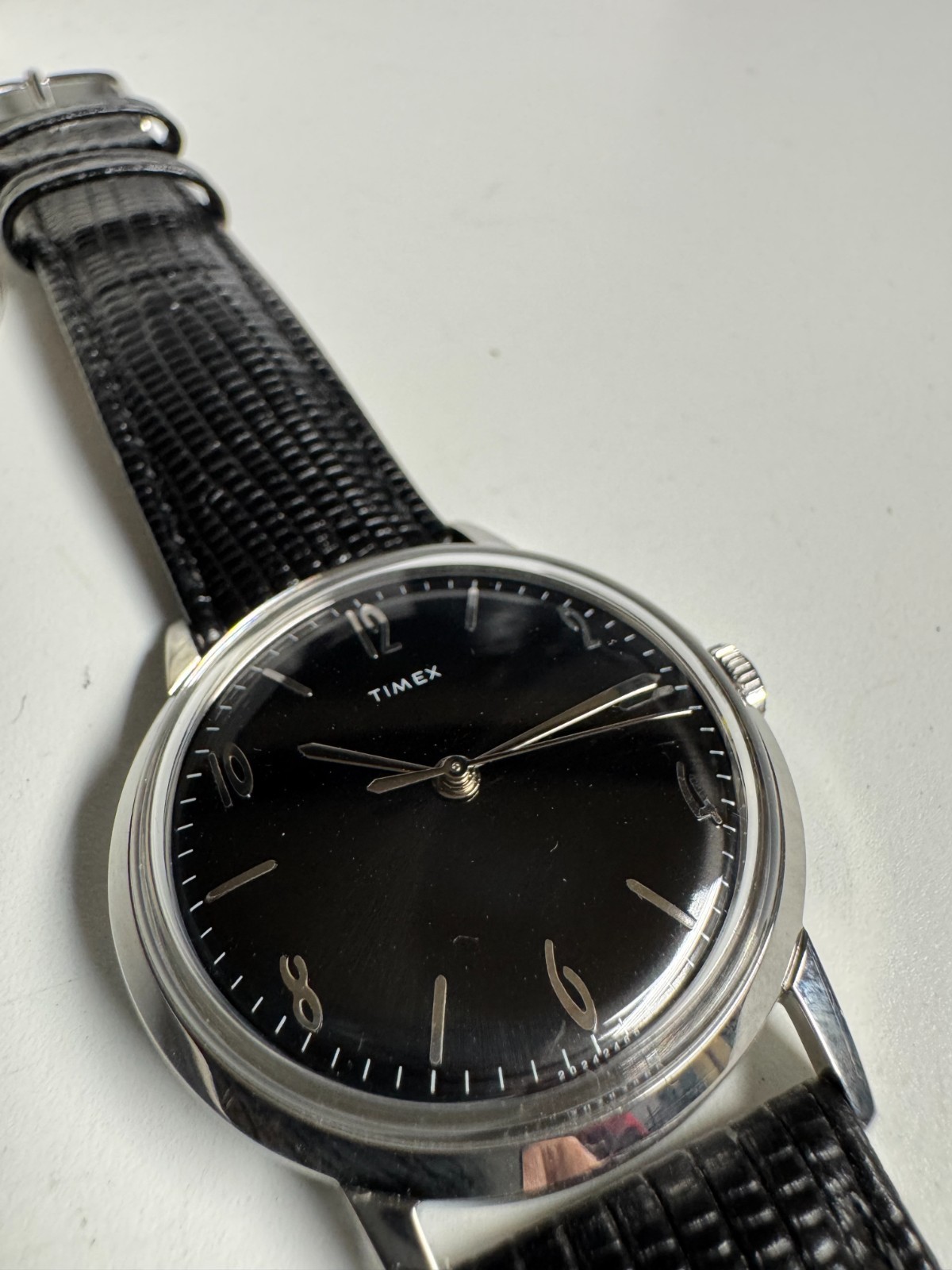 Timex 34MM Marlin 2018 Reissue Wind Up Midnight Sunburst TW2T18200 Runs Good