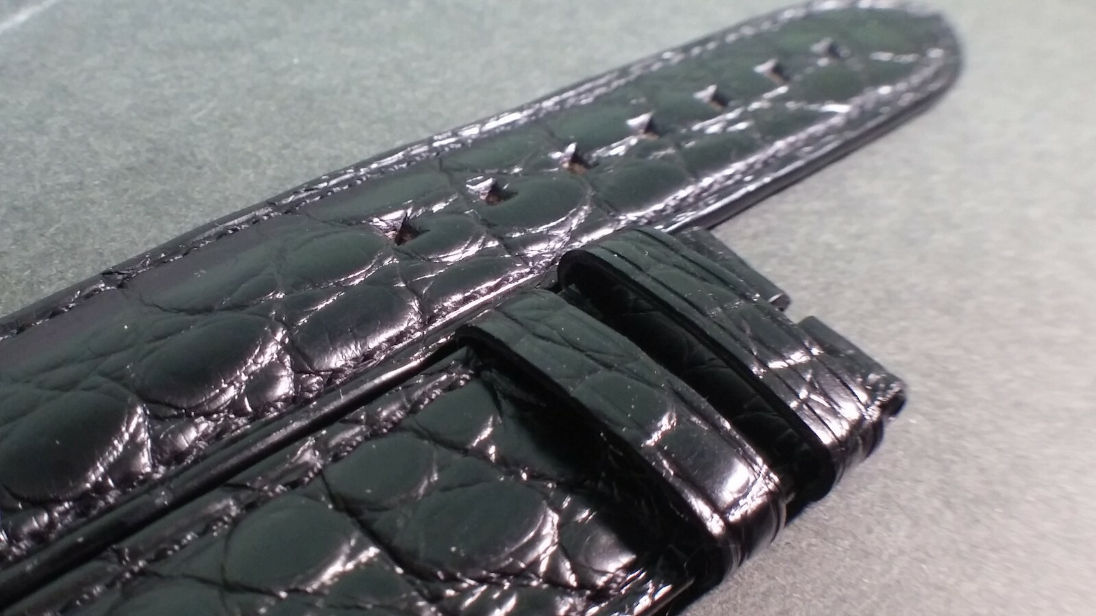 Montblanc band, alligator, BLACK, 20/18mm, 105x75mm approx lengths, lightly padd