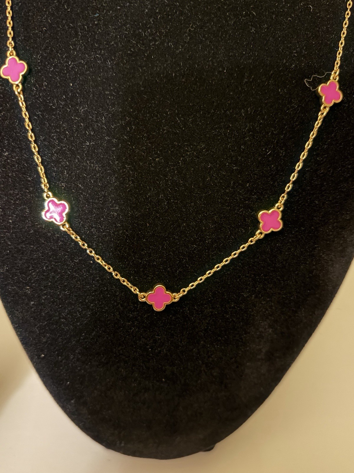 Park Lane Taffy Necklace Gold with Hand Painted Orchid Purple Pink Quatrefoils