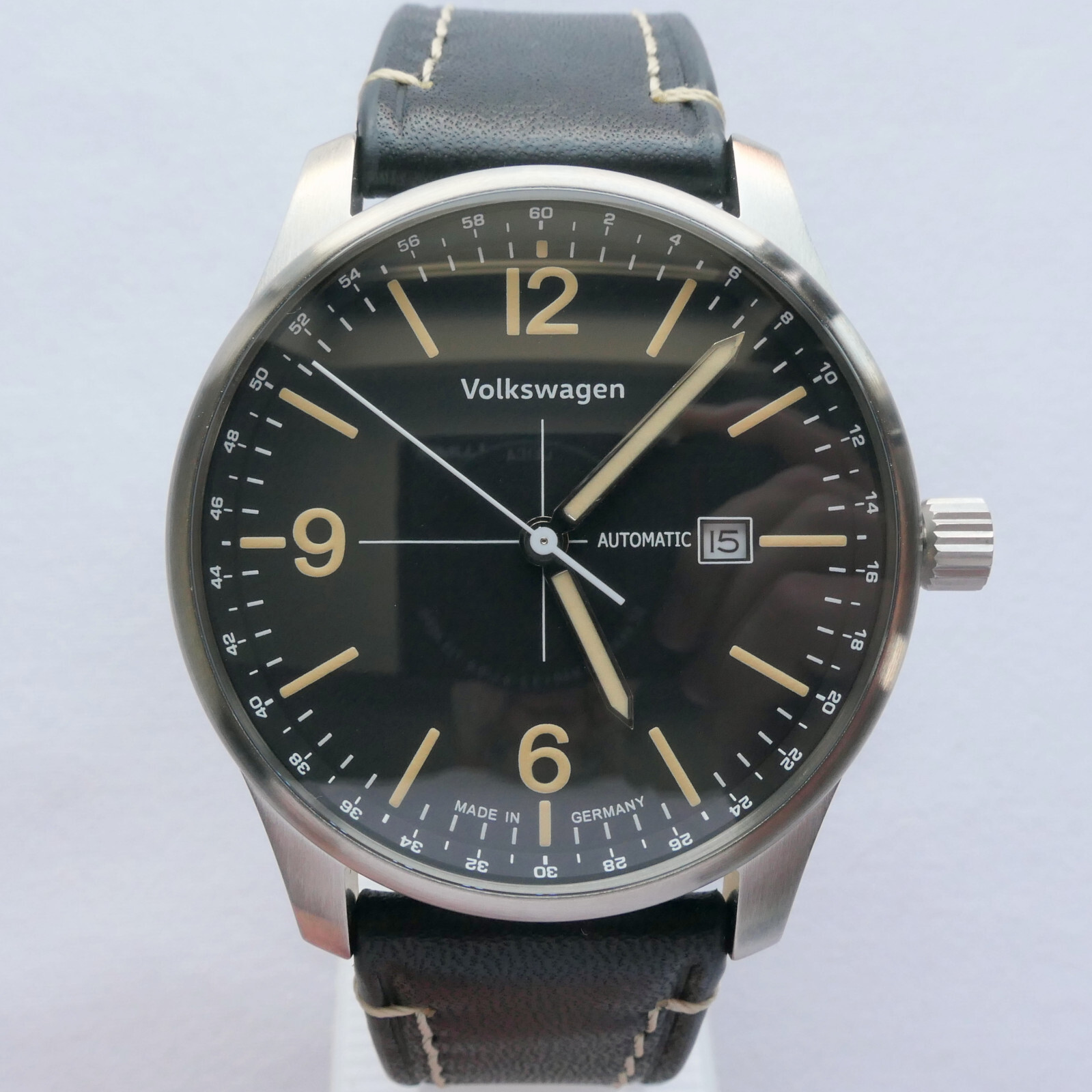 Volkwagen Classic Beetle Bug Car Accessory Aviator Pilot Driver Automatic Watch