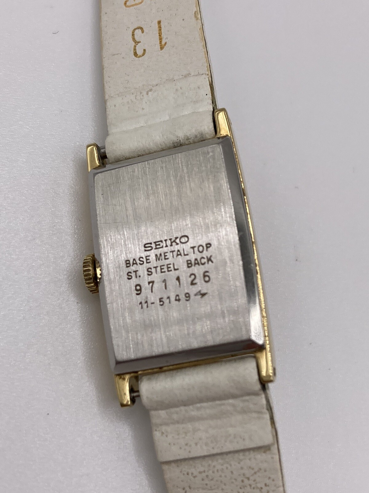 Vintage Seiko 5370R Ladies Gold Tone Bezel White Leather Calf Skin Strap Watch
