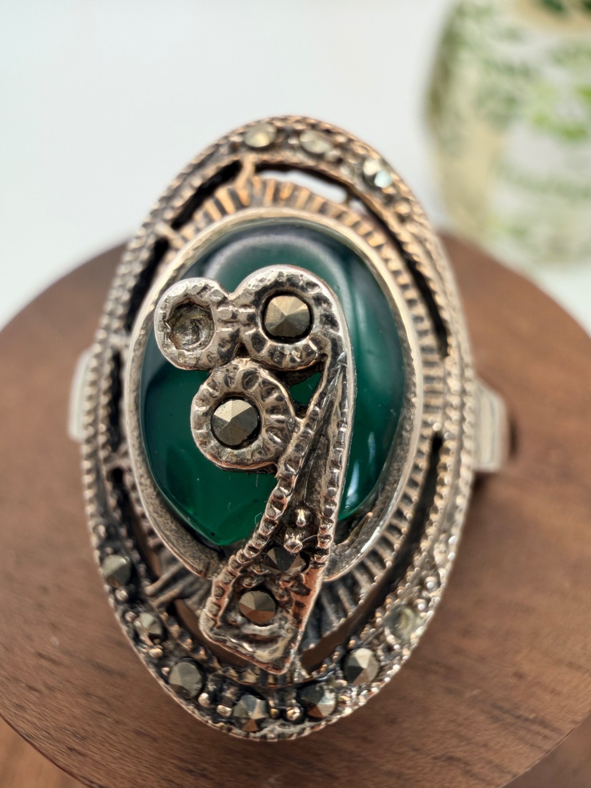 Vintage 925 Sterling Silver Green Agate Marcasite Art Deco Ring Sz 7.5 7.46g