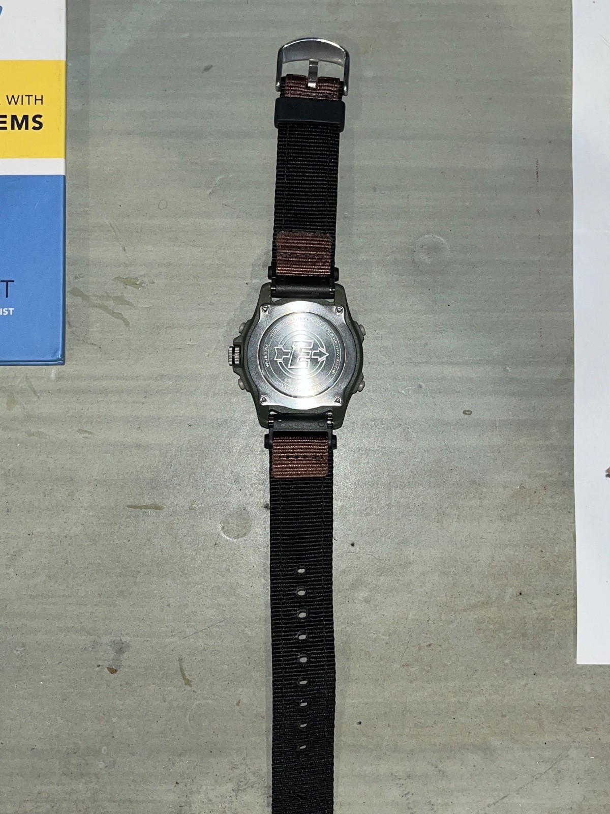 Timex Men’s Expedition Quartz 39mm Watch – T45181 EXCELLENT