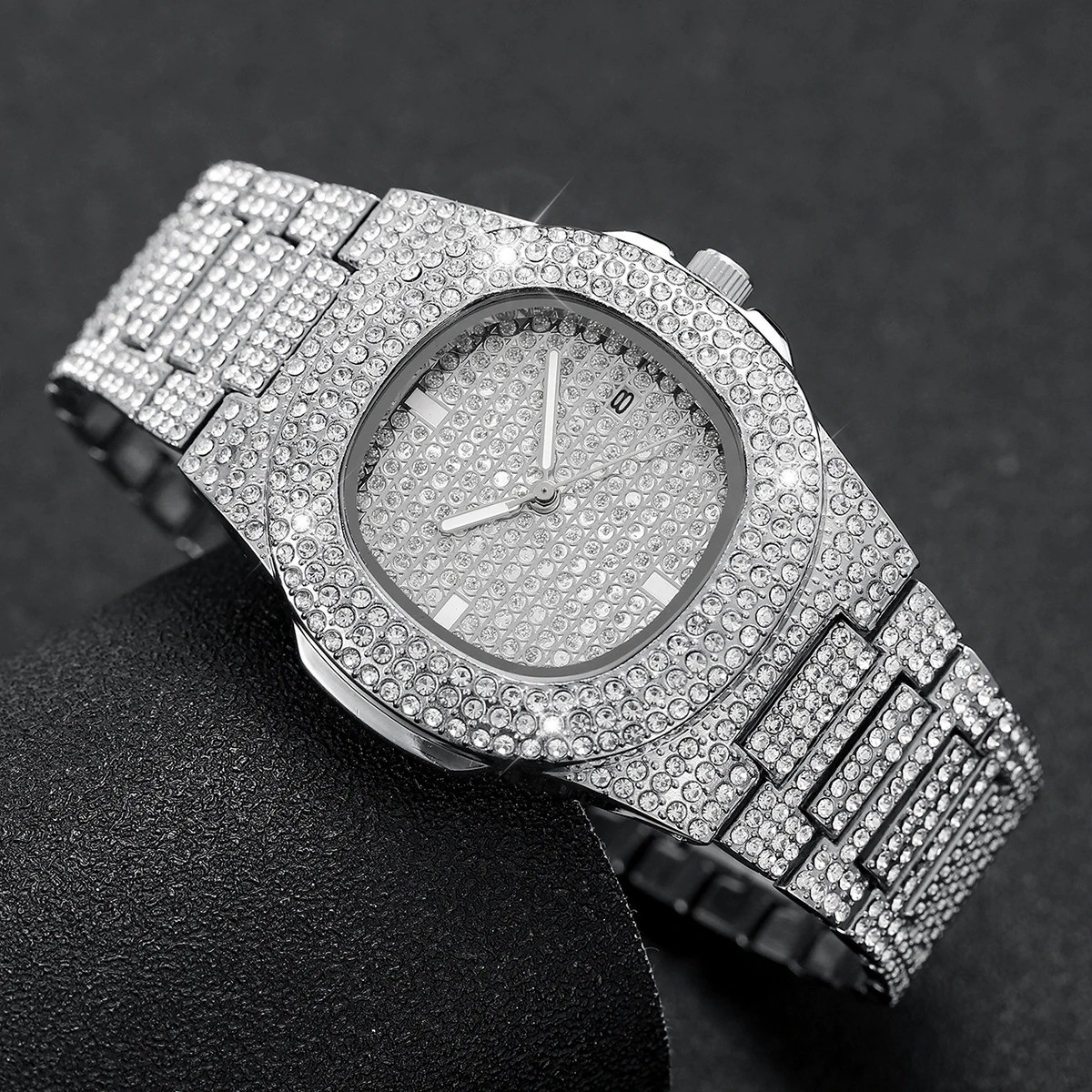 Luxury Full Diamond Mens Watch Quartz Calendar Sports Bling Wristwatch
