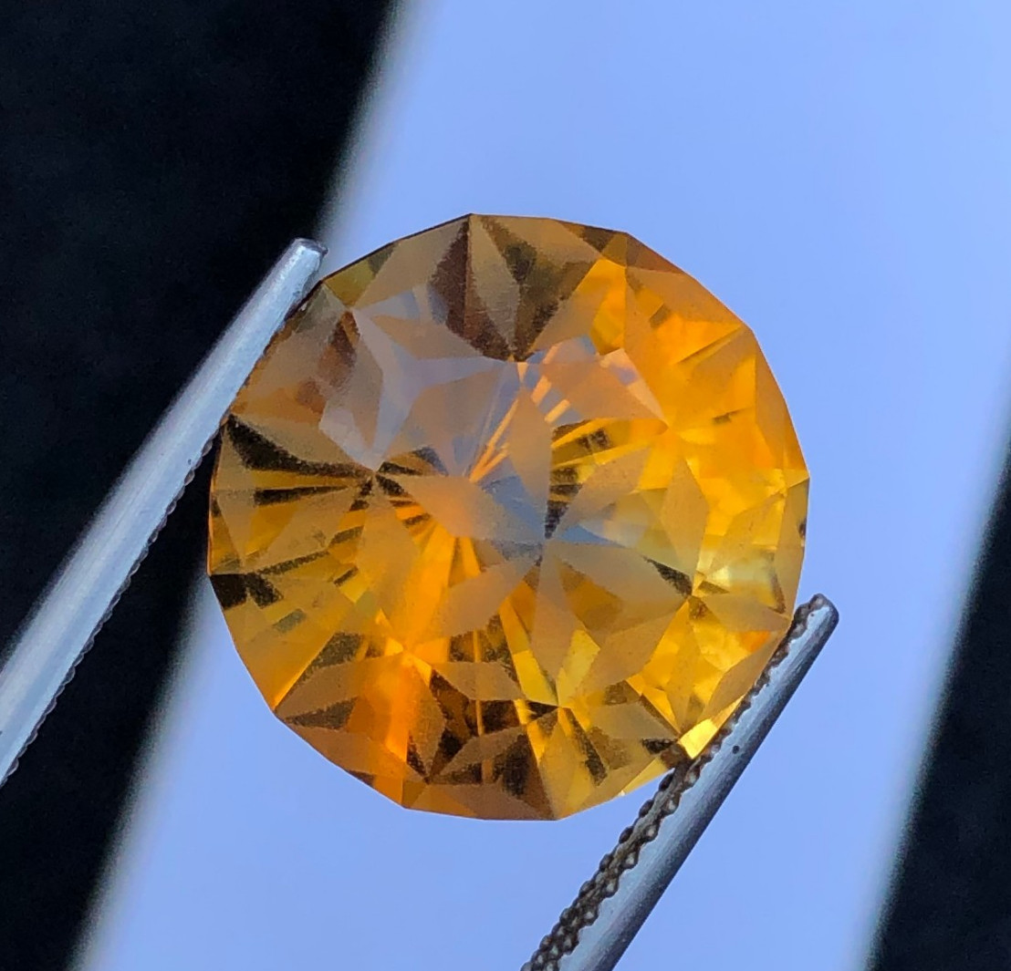 10.65 Ct Top Quality Mandarin Citrine Seed of Flower Shape A+++ Gemstone