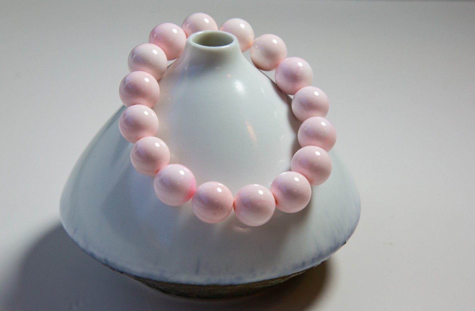 12mm Pink Queen Conch Beaded Bracelet | 女王贝珠串手串