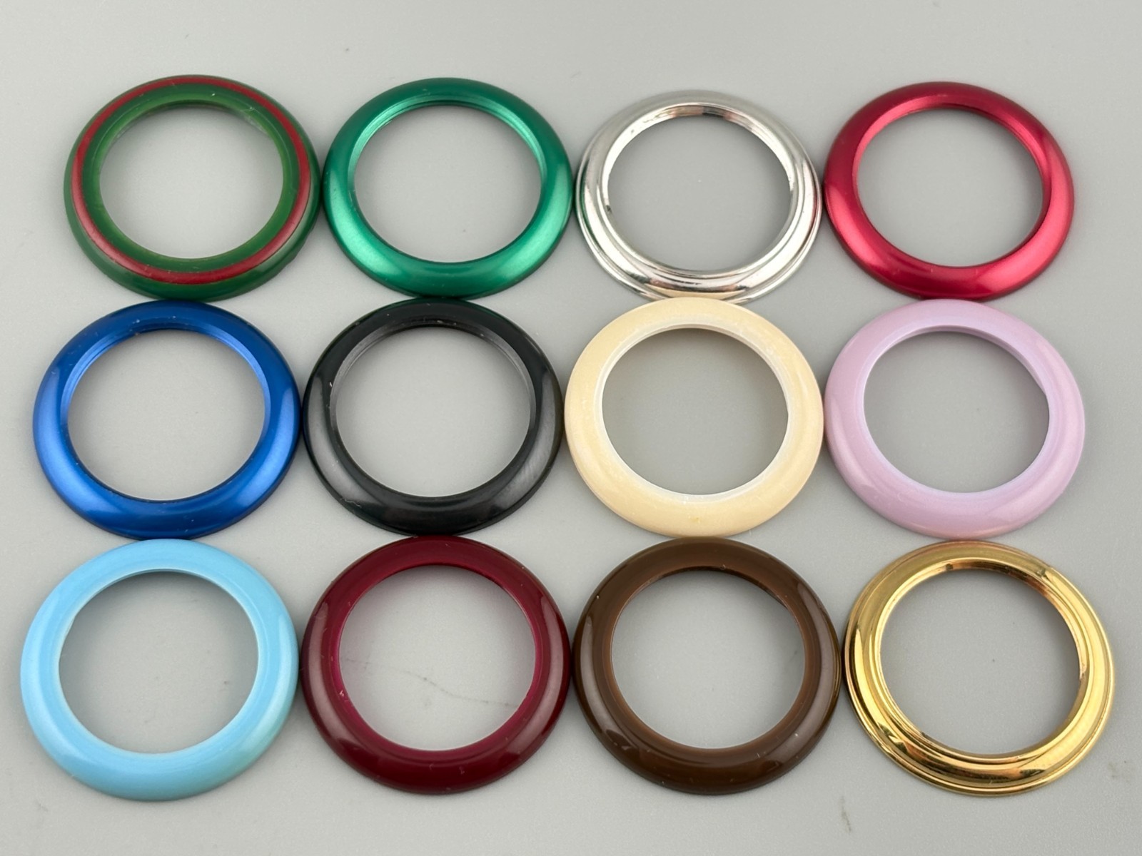 [Excellent] Vintage Gucci Change Bezel 11/12.2 Women Watch Gold White 12 Colors