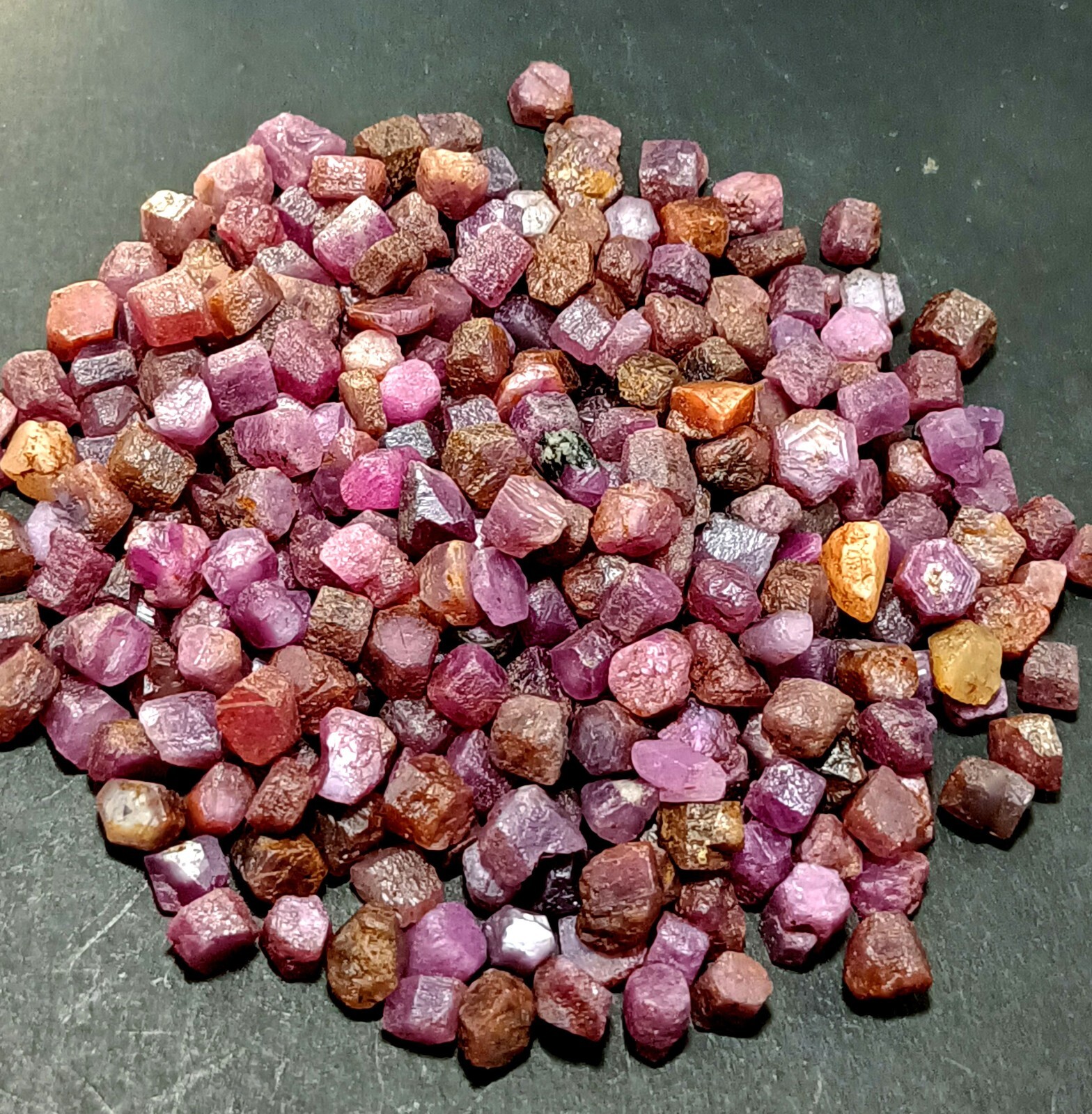 AAA+ Quality 100% Natural African Ruby Sapphire Unheated 50 Ct Loose Rough Lot