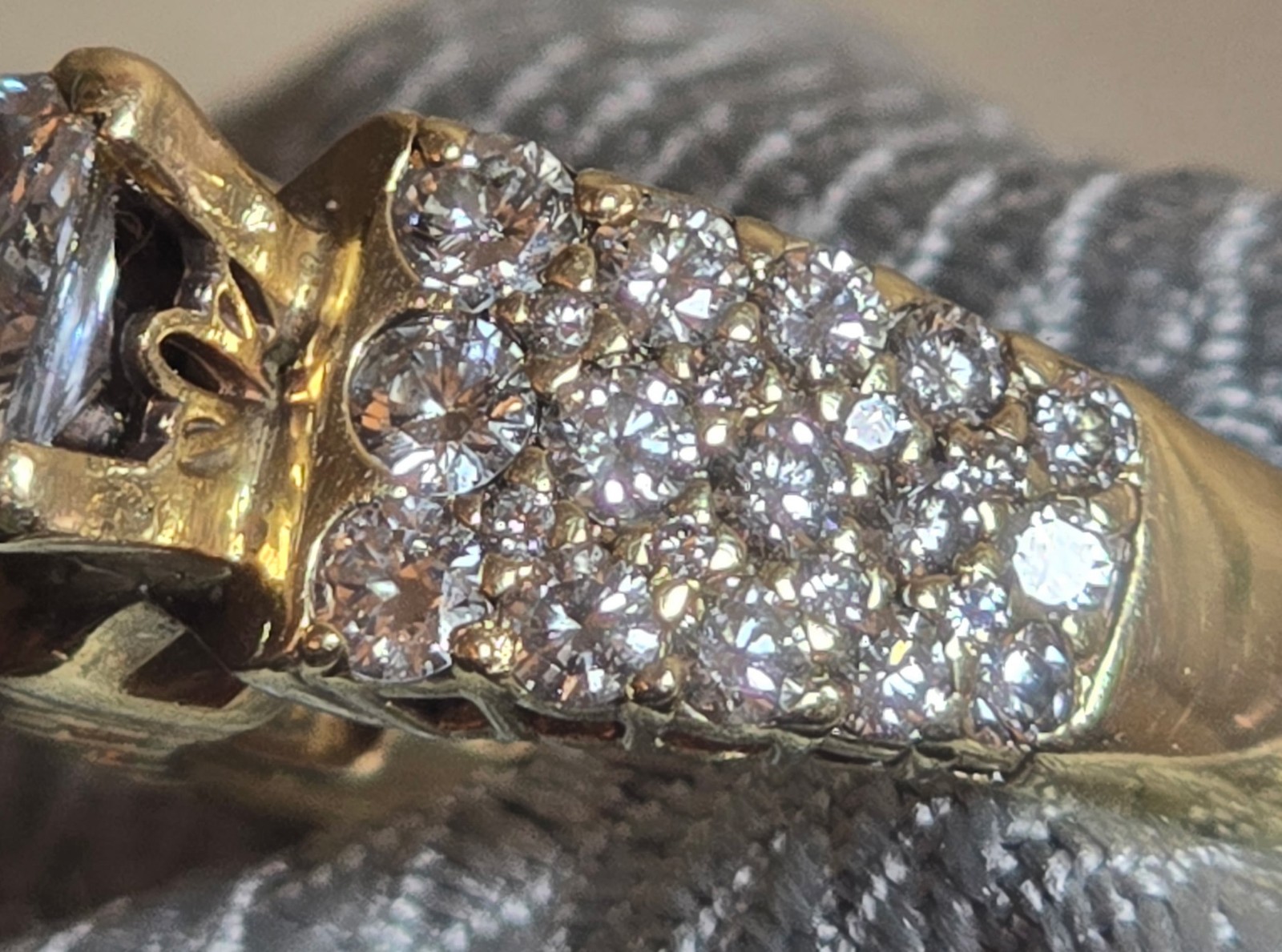 Stunning Vintage 14K Yellow Gold Princess Cut Diamond Engagement Ring (3.28 TCW)