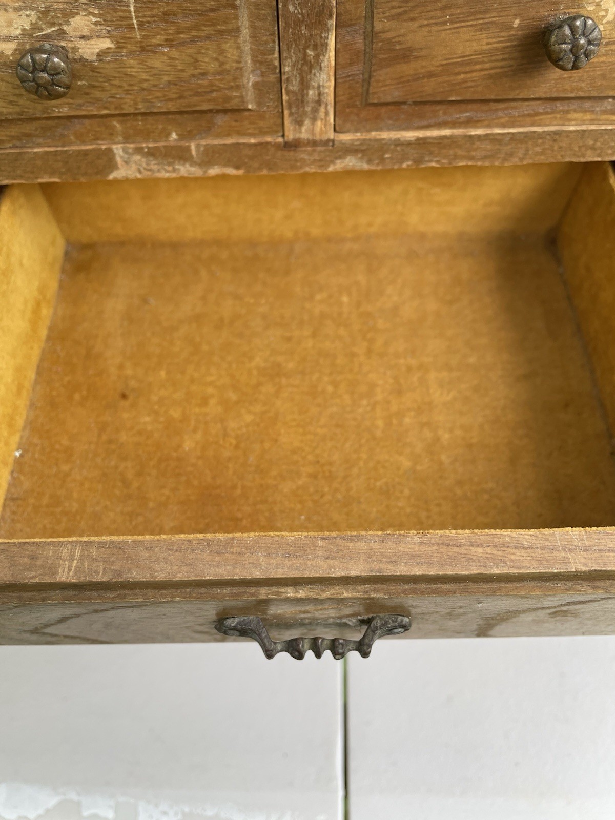 vintage wooden jewelry box