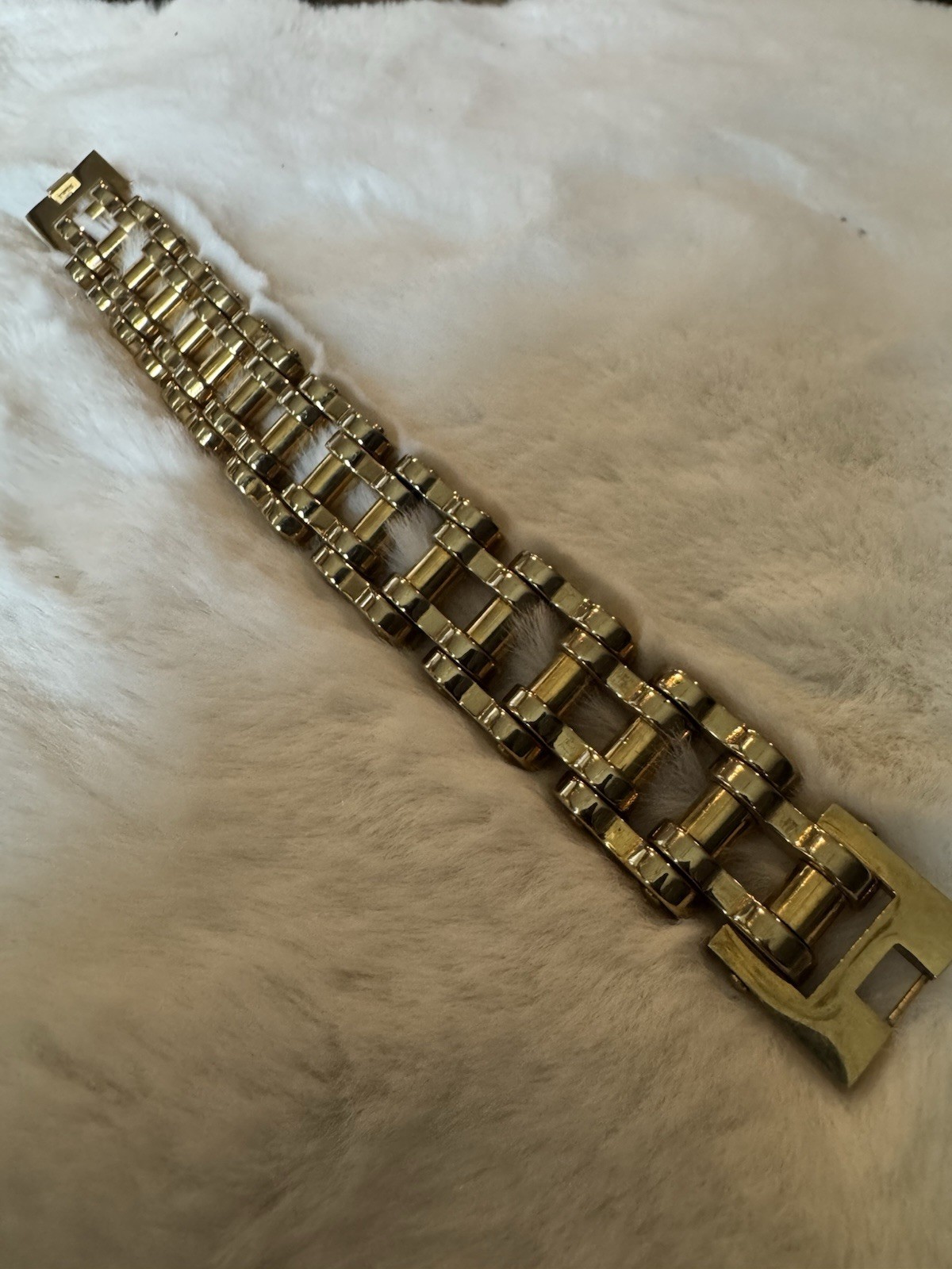 Gold Stainless Steel Bar Link Chain Bracelet 8 in Fold Over Clasp