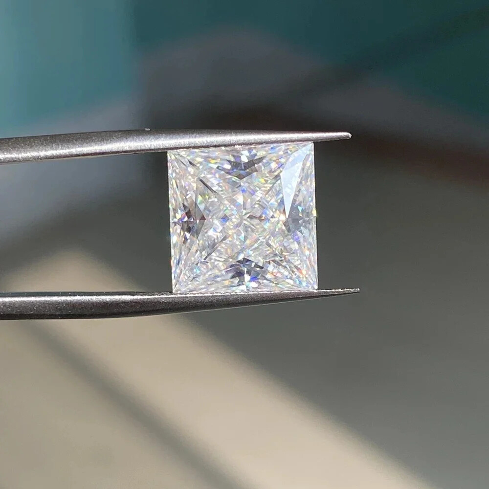 High Quality 0.3-10ct D Color VVS1 GRA Certified Multi-shape Moissanite Loose