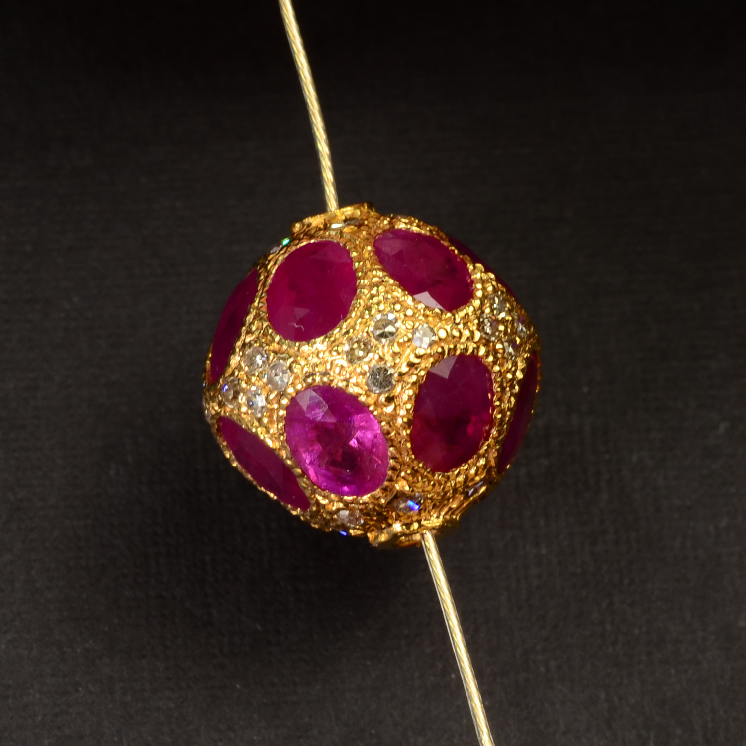 12.3MM 18k Solid Yellow Gold Natural Ruby Champagne Diamond Spacer Pendant Bead
