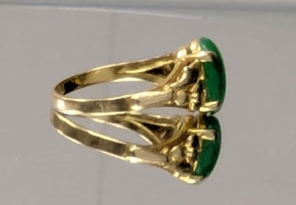 Vintage 18K Yellow Gold Jadeite Ring – Chinese Hallmark mid 20th Century