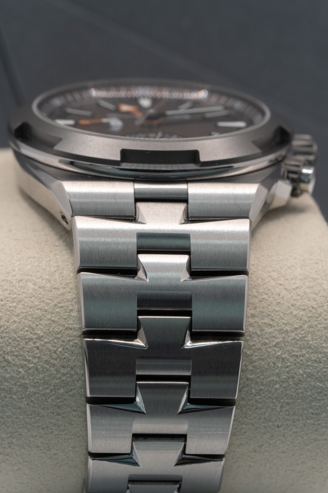 Vacheron Constantin Overseas Dual Time Titanium Brown Dial 41mm 7930V/210T-H072