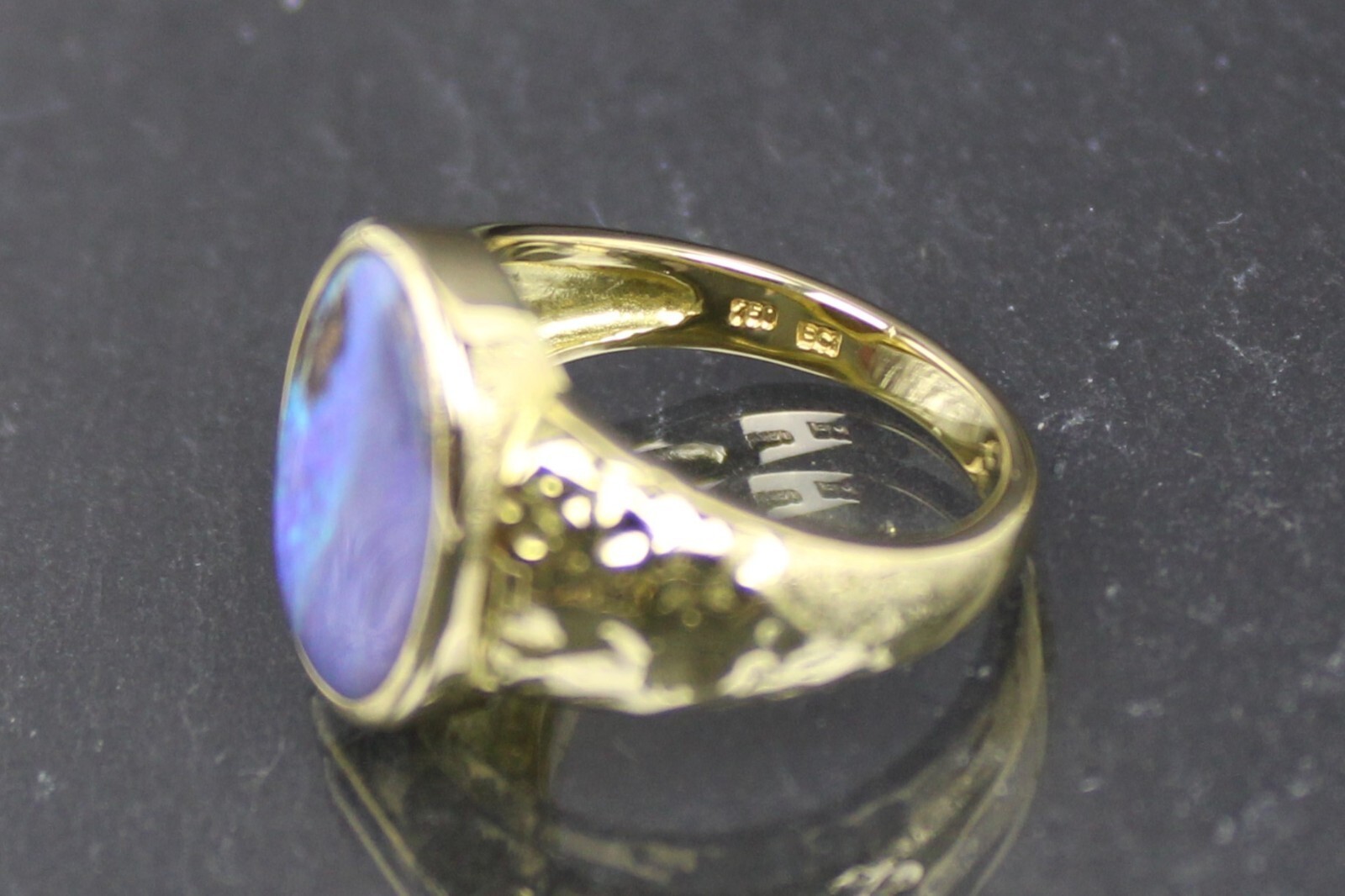 Opal Ring, 18ct Yellow Gold 750 Opal Ring, Australia
