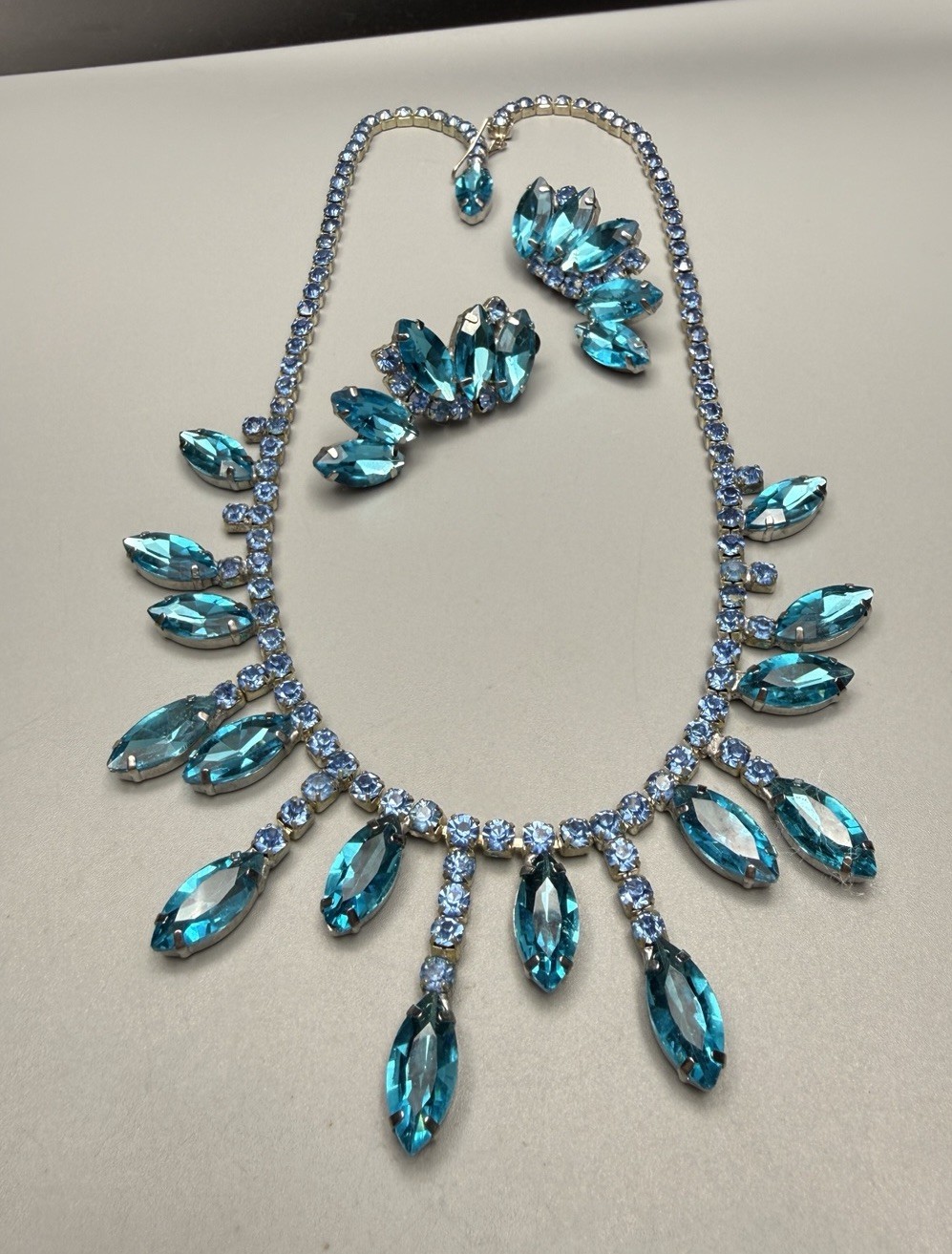 Necklace & Clip On Earrings Set Aqua Blue Rhinestone Fringe Style VTG 17” 50-60s
