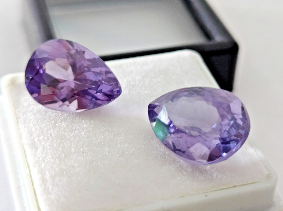 Pear Cut Alexandrite 23-24 Ct Colour Change EGL CERTIFIED Pair Gemstone FR-166