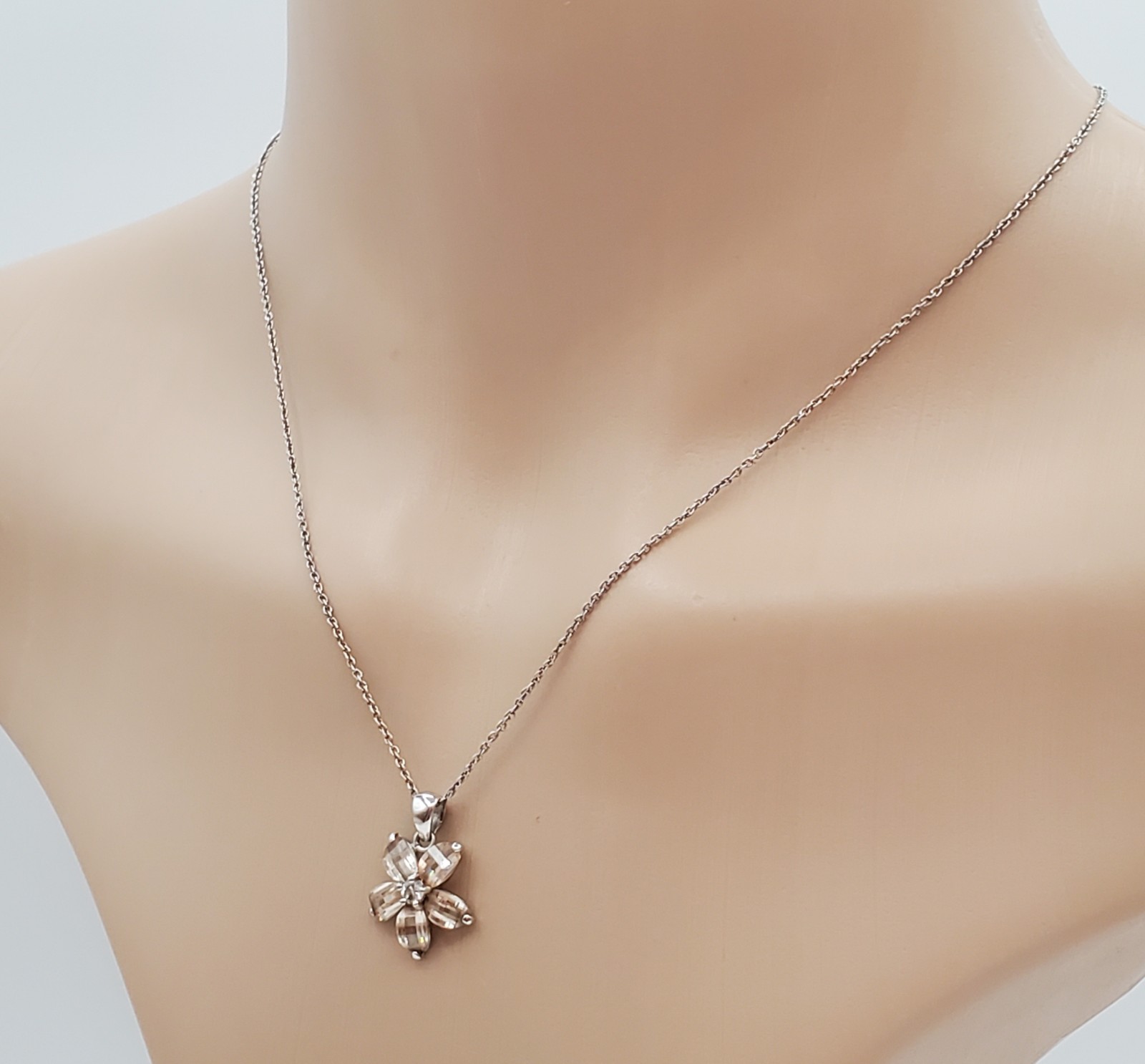 VTG 925 Champagne Flower 16in Necklace Sterling Silver 2.82gtw Open Back Estate