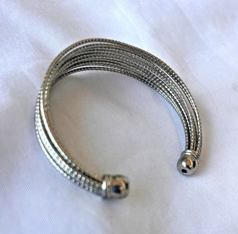 Elegant Silver Tone Multi-Layer Cuff Bracelet Open Bangle Textured Statement Jew