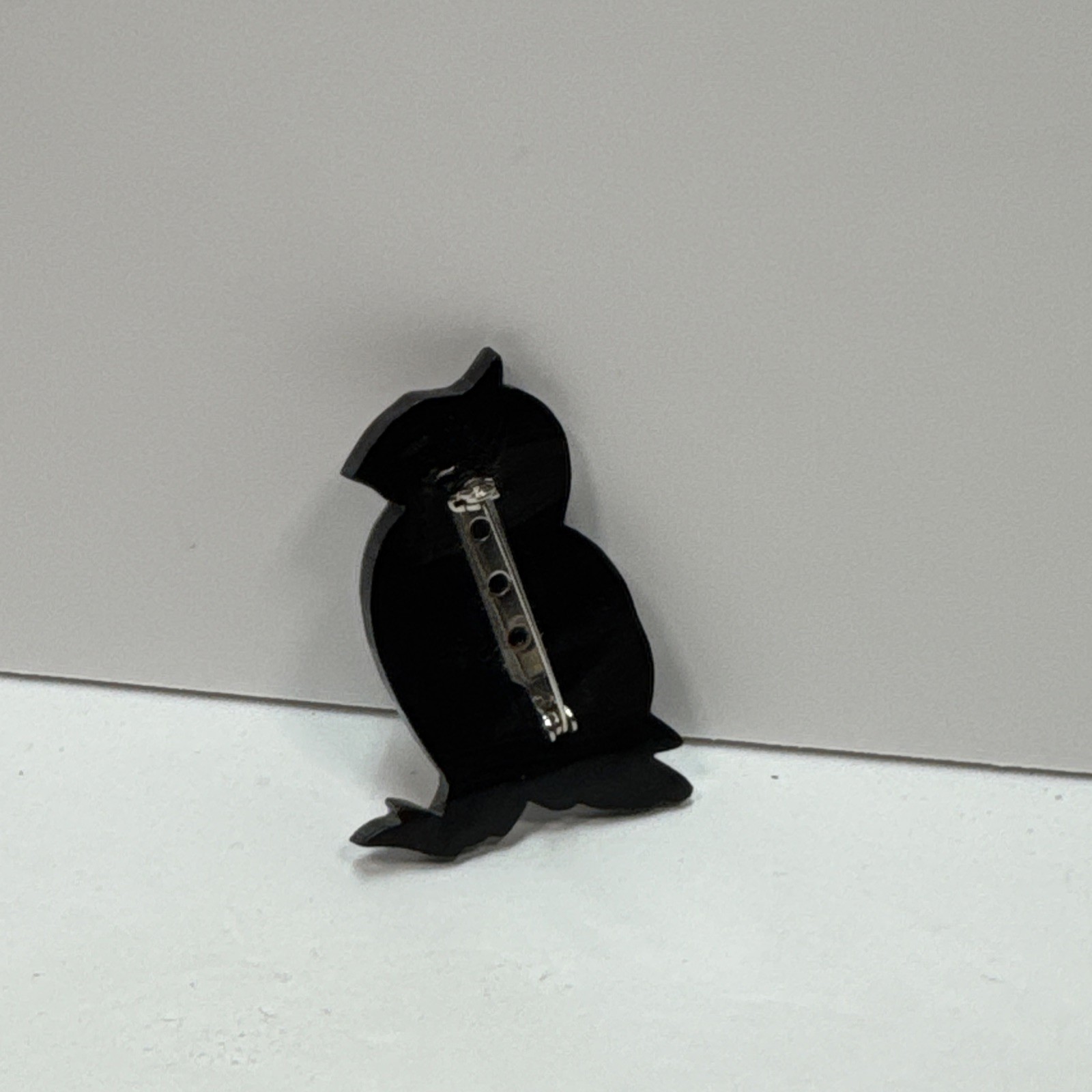 Vintage Abalone Inlay Pin Of A Puffin 2 1/2 Inches