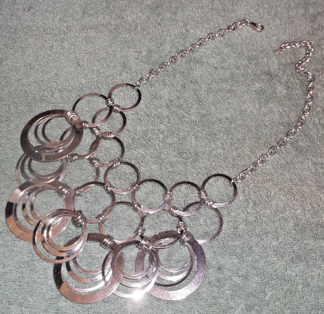 Vintage Silvertone Rings Necklace ~Signed ? ~ 19 1/2″