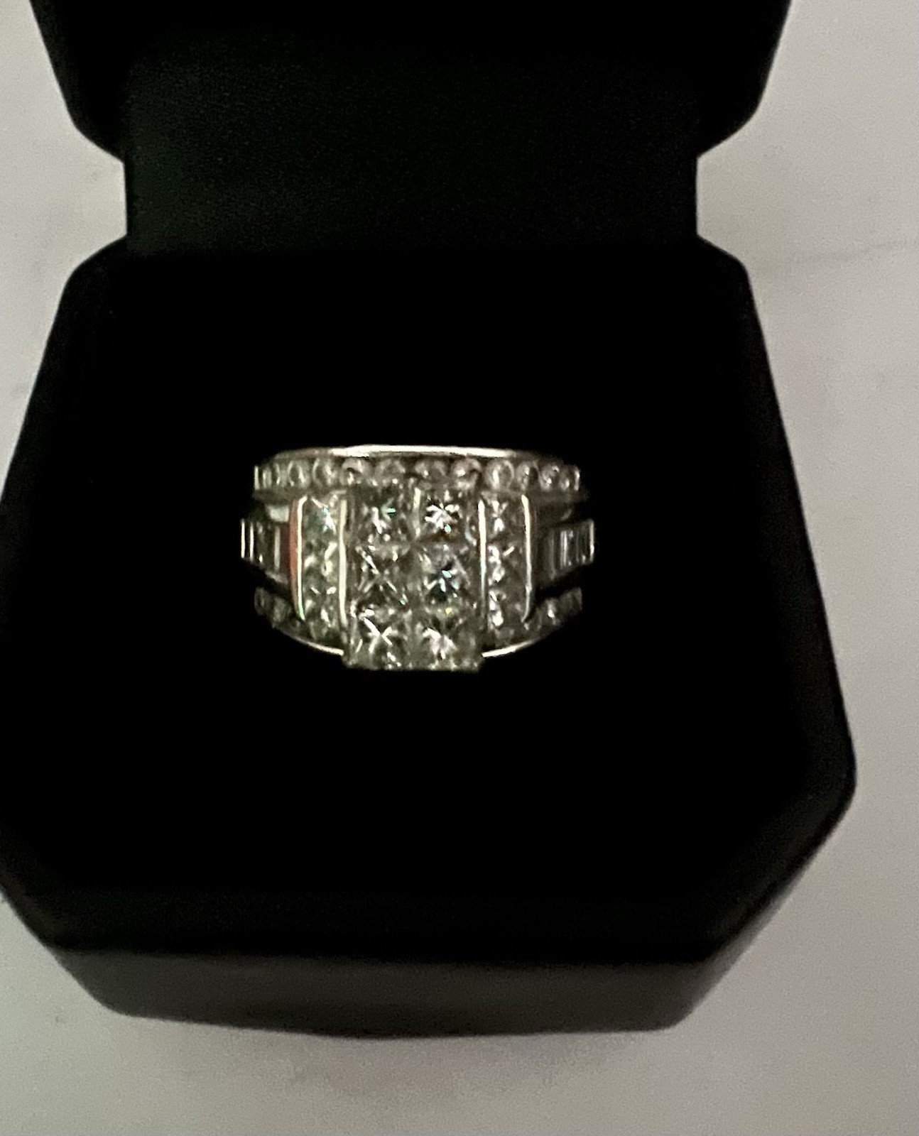 Kay Jewelers 14K White Gold 2 carat Diamond Ring, bought new, Excellent cond.