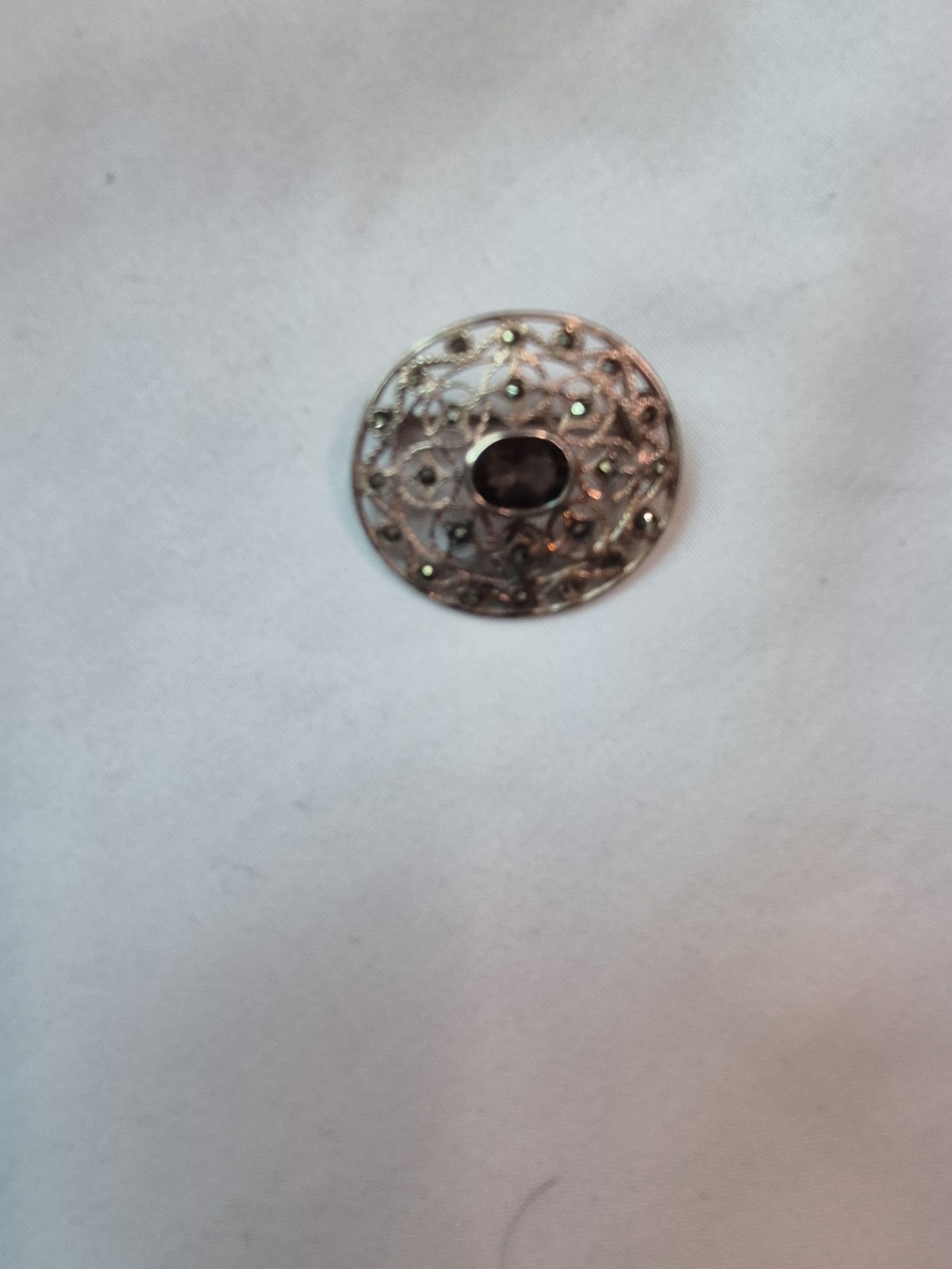 Vintage Brooches Lot Of Four