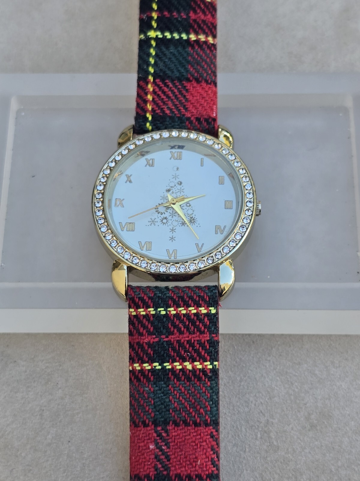 Vintage Charter Club Christmas Red Plaid Clear Rhinestones Ladies Wrist Watch 7″