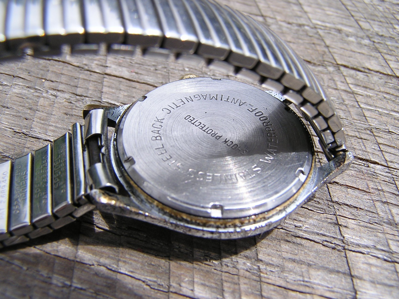 Vintage Helbros Invincible Mechanical Men’s Watch …Smooth hand sweep