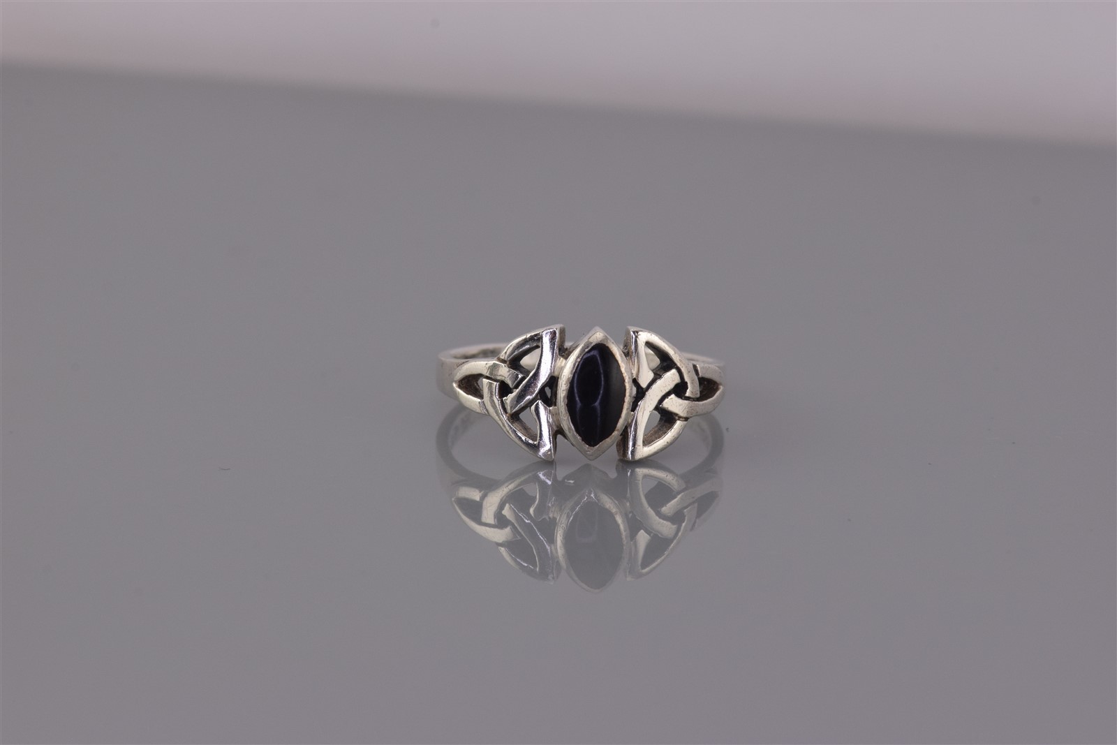Peter Stone Sterling Silver Black Onyx Trinity Celtic Knot Band Ring 925 Sz: 7