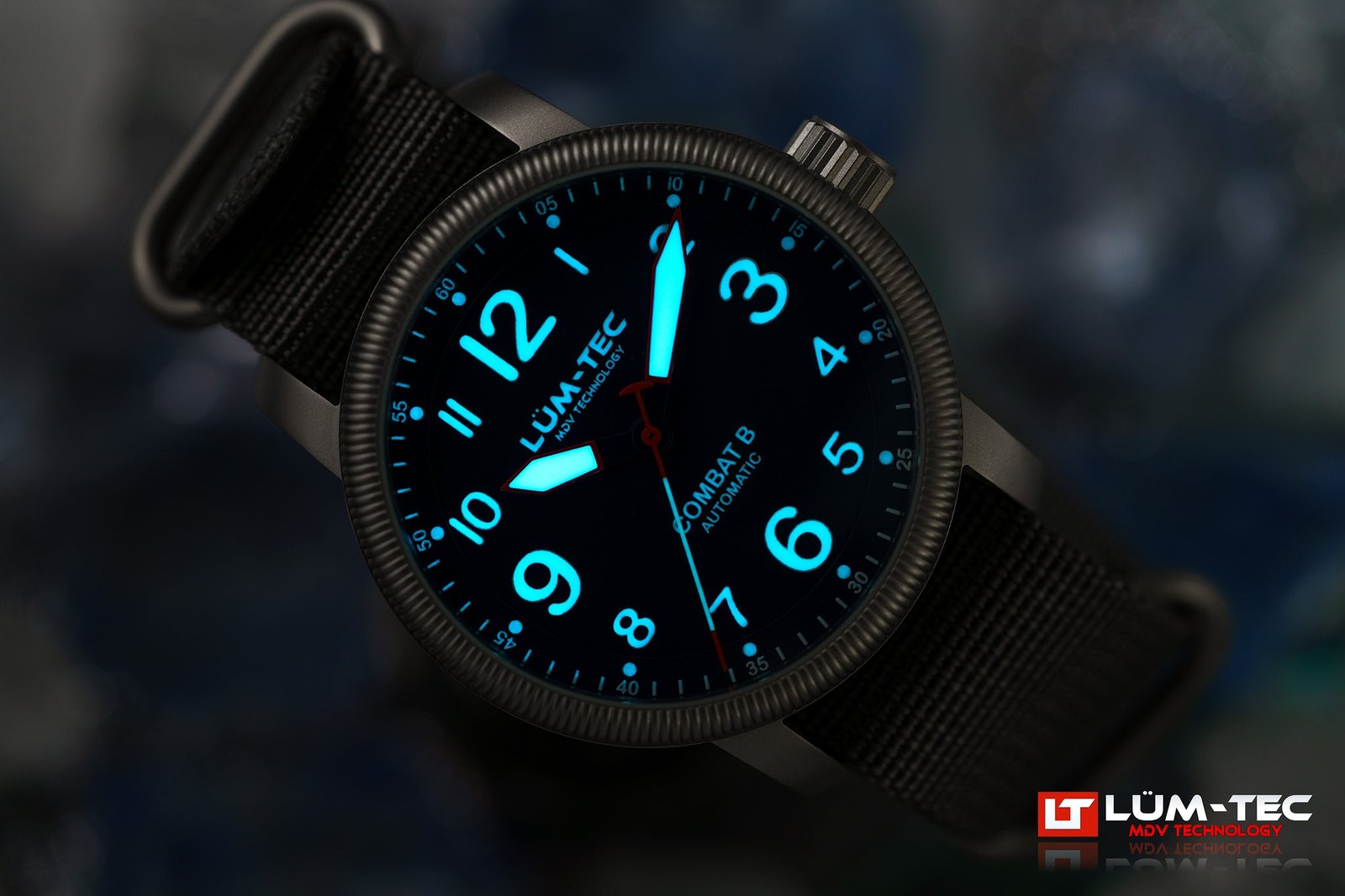 Lum-Tec Combat B70 Automatic watch, 43mm, 2-yr warranty, USA Made, 2 straps, NIB